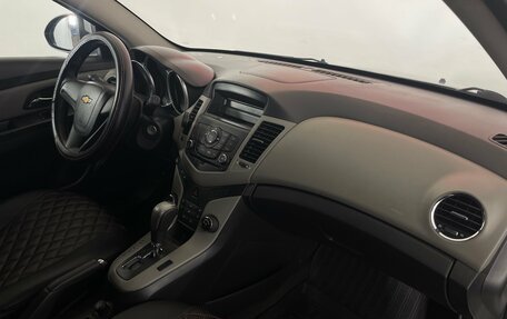 Chevrolet Cruze II, 2012 год, 777 000 рублей, 10 фотография