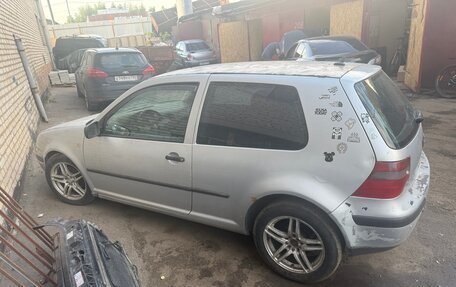 Volkswagen Golf IV, 2001 год, 220 000 рублей, 2 фотография
