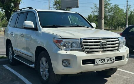 Toyota Land Cruiser 200, 2013 год, 3 999 000 рублей, 1 фотография