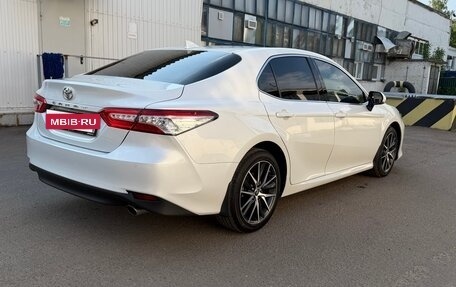Toyota Camry, 2021 год, 3 250 000 рублей, 5 фотография
