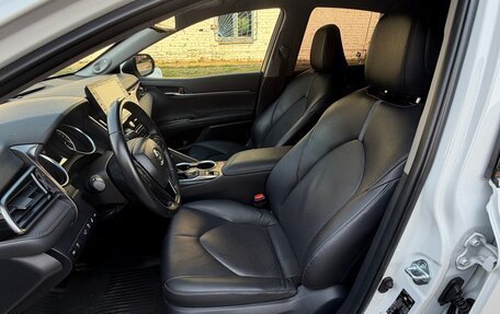 Toyota Camry, 2021 год, 3 250 000 рублей, 11 фотография