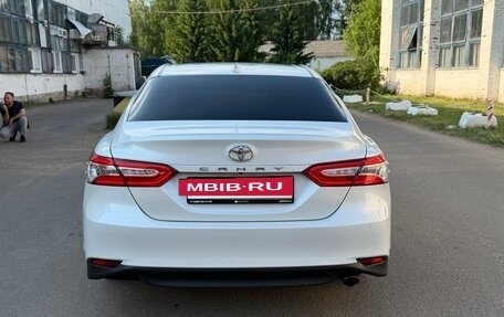Toyota Camry, 2021 год, 3 250 000 рублей, 6 фотография