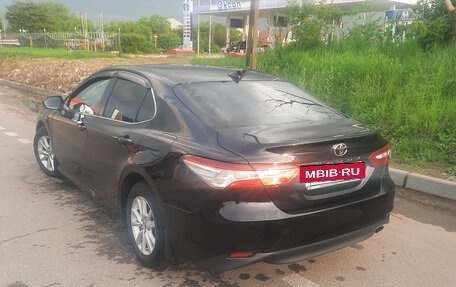 Toyota Camry, 2019 год, 2 350 000 рублей, 4 фотография