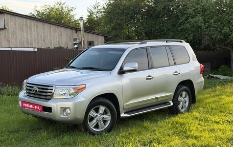Toyota Land Cruiser 200, 2013 год, 3 989 000 рублей, 3 фотография