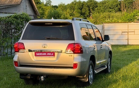Toyota Land Cruiser 200, 2013 год, 3 989 000 рублей, 10 фотография