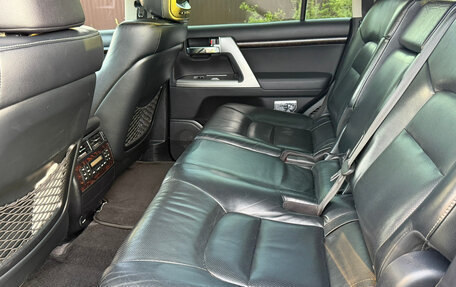 Toyota Land Cruiser 200, 2013 год, 3 989 000 рублей, 22 фотография