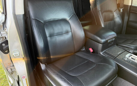 Toyota Land Cruiser 200, 2013 год, 3 989 000 рублей, 26 фотография