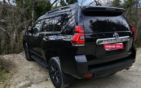 Toyota Land Cruiser Prado 150 рестайлинг 2, 2020 год, 4 500 000 рублей, 4 фотография