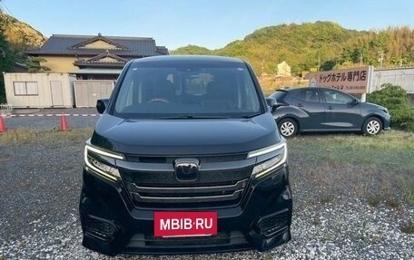 Honda Stepwgn IV, 2021 год, 1 720 000 рублей, 2 фотография