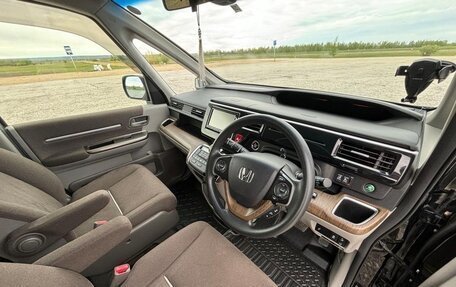 Honda Stepwgn IV, 2017 год, 1 470 000 рублей, 10 фотография
