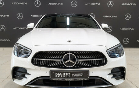 Mercedes-Benz E-Класс, 2022 год, 5 990 000 рублей, 2 фотография