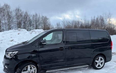 Hyundai Grand Starex Grand Starex I рестайлинг 2, 2020 год, 5 200 000 рублей, 5 фотография
