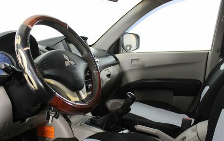 Mitsubishi L200 IV рестайлинг, 2007 год, 1 295 000 рублей, 10 фотография