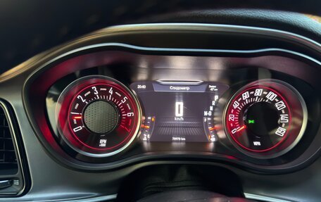 Dodge Challenger III рестайлинг 2, 2019 год, 4 000 000 рублей, 4 фотография