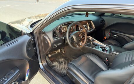 Dodge Challenger III рестайлинг 2, 2019 год, 4 000 000 рублей, 6 фотография