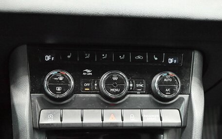 Skoda Karoq I, 2020 год, 2 750 000 рублей, 16 фотография