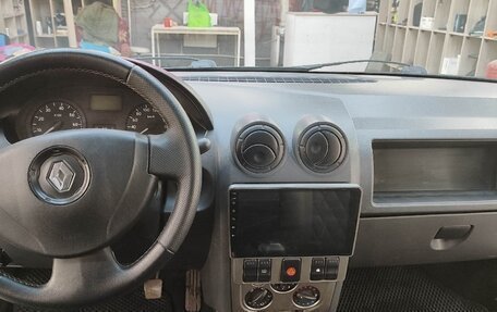 Renault Logan I, 2006 год, 370 000 рублей, 2 фотография