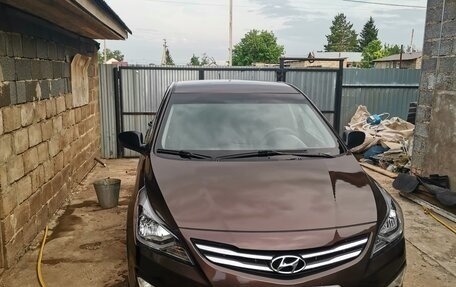 Hyundai Solaris II рестайлинг, 2015 год, 910 000 рублей, 14 фотография