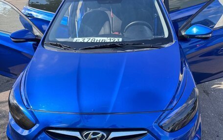 Hyundai Solaris II рестайлинг, 2013 год, 635 000 рублей, 2 фотография
