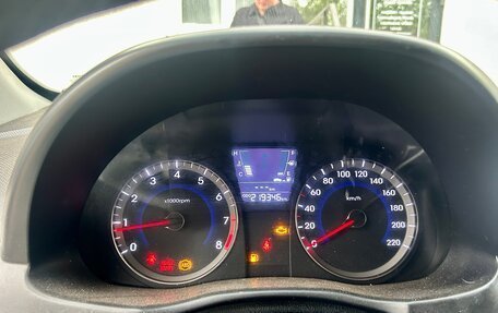 Hyundai Solaris II рестайлинг, 2013 год, 635 000 рублей, 8 фотография
