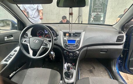 Hyundai Solaris II рестайлинг, 2013 год, 635 000 рублей, 7 фотография