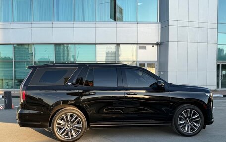 Cadillac Escalade V, 2022 год, 13 950 000 рублей, 2 фотография