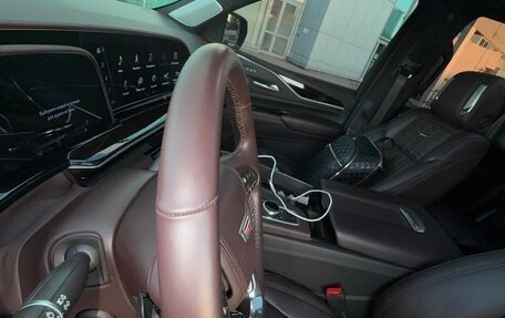 Cadillac Escalade V, 2022 год, 13 950 000 рублей, 4 фотография
