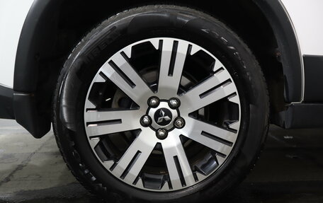 Mitsubishi Outlander III рестайлинг 3, 2018 год, 1 929 000 рублей, 16 фотография