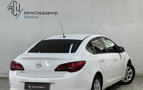 Opel Astra J, 2014 год, 999 800 рублей, 2 фотография