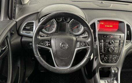 Opel Astra J, 2014 год, 999 800 рублей, 10 фотография