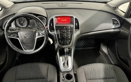 Opel Astra J, 2014 год, 999 800 рублей, 9 фотография