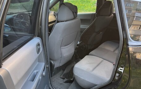 Mitsubishi Colt VI рестайлинг, 2006 год, 360 000 рублей, 3 фотография