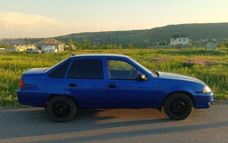 Daewoo Nexia I рестайлинг, 2010 год, 240 000 рублей, 3 фотография