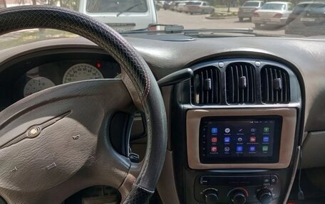 Chrysler Voyager IV, 2001 год, 545 000 рублей, 11 фотография