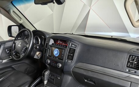 Mitsubishi Pajero IV, 2013 год, 2 179 000 рублей, 13 фотография