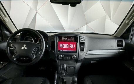 Mitsubishi Pajero IV, 2013 год, 2 179 000 рублей, 14 фотография