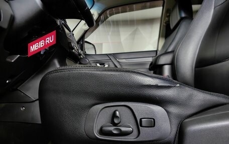 Mitsubishi Pajero IV, 2013 год, 2 179 000 рублей, 23 фотография