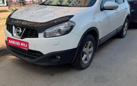 Nissan Qashqai, 2011 год, 1 000 000 рублей, 2 фотография