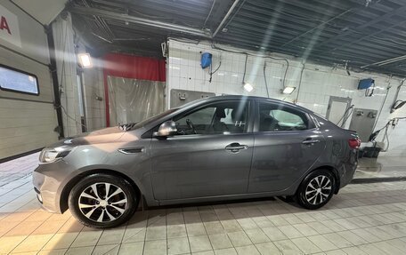 KIA Rio III рестайлинг, 2015 год, 930 000 рублей, 2 фотография