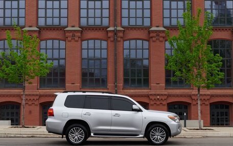 Toyota Land Cruiser 200, 2010 год, 3 200 000 рублей, 6 фотография