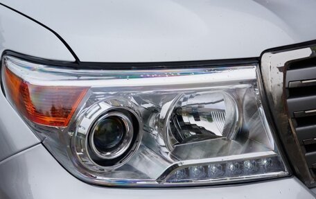 Toyota Land Cruiser 200, 2010 год, 3 200 000 рублей, 8 фотография