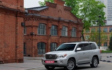 Toyota Land Cruiser 200, 2010 год, 3 200 000 рублей, 29 фотография