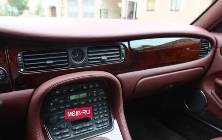 Jaguar XJR III (X350), 1998 год, 6 300 000 рублей, 15 фотография