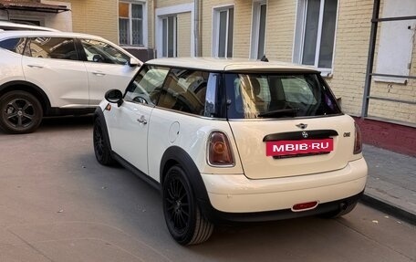 MINI Hatch, 2010 год, 850 000 рублей, 3 фотография