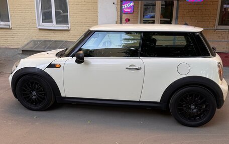 MINI Hatch, 2010 год, 850 000 рублей, 5 фотография