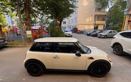 MINI Hatch, 2010 год, 850 000 рублей, 6 фотография