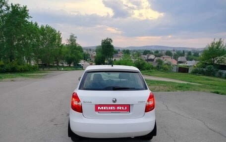 Skoda Fabia II, 2013 год, 530 000 рублей, 2 фотография