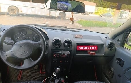 Renault Logan I, 2007 год, 235 000 рублей, 7 фотография