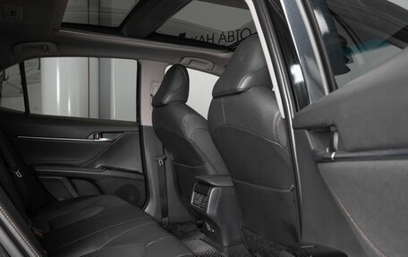 Toyota Camry, 2022 год, 3 637 000 рублей, 8 фотография