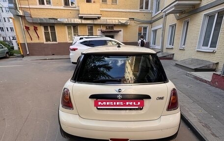 MINI Hatch, 2010 год, 850 000 рублей, 7 фотография